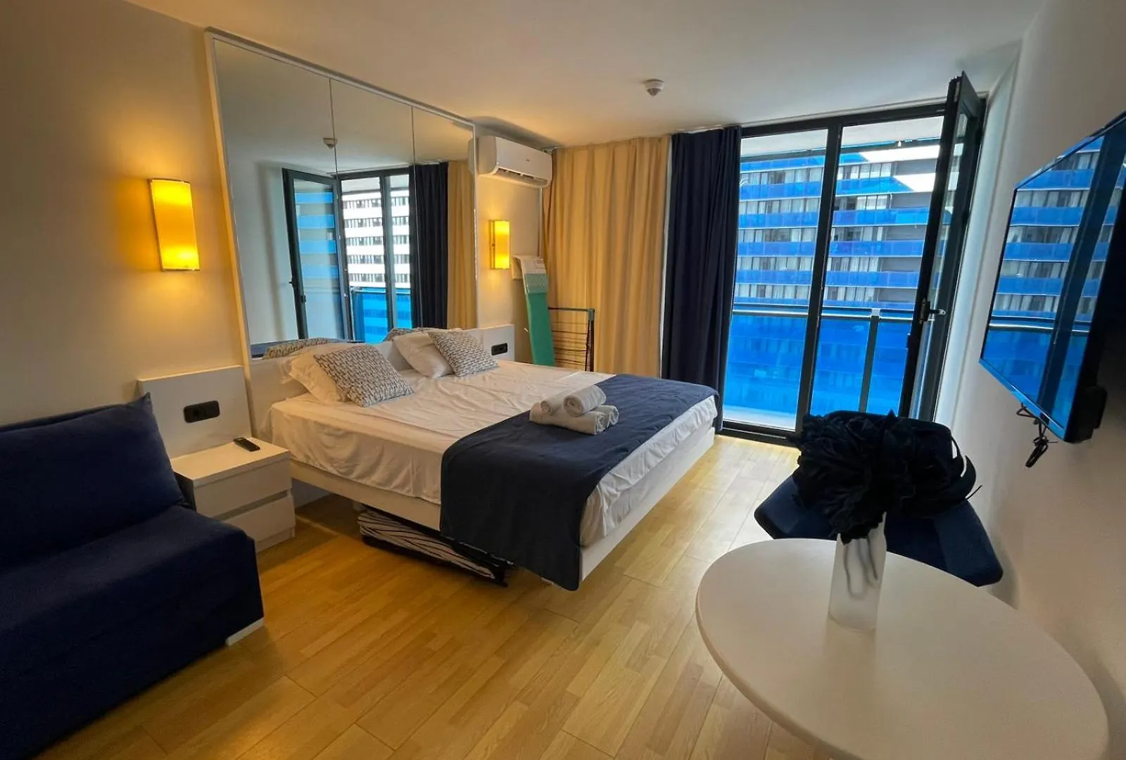 Downtown Centre In Batumi Aparthotel Orbi City N1 0*,  Géorgie